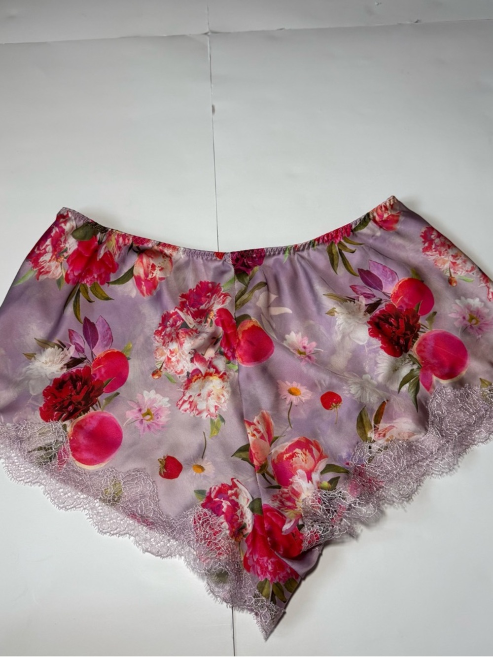 Victoria's Secret Lavender Floral‎ Satin Lace-Trim Sleep Shorts - Picture 2 of 6